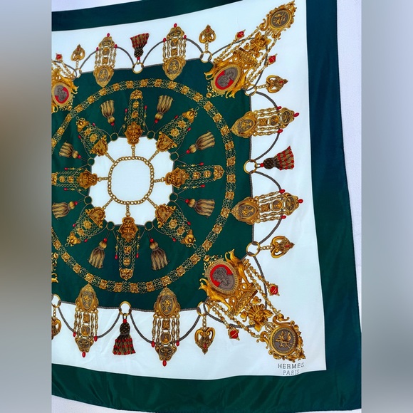 Hermes Authentic 100% Silk Large Scarf Gold Emerald Green 35”x35” - Picture 4 of 11